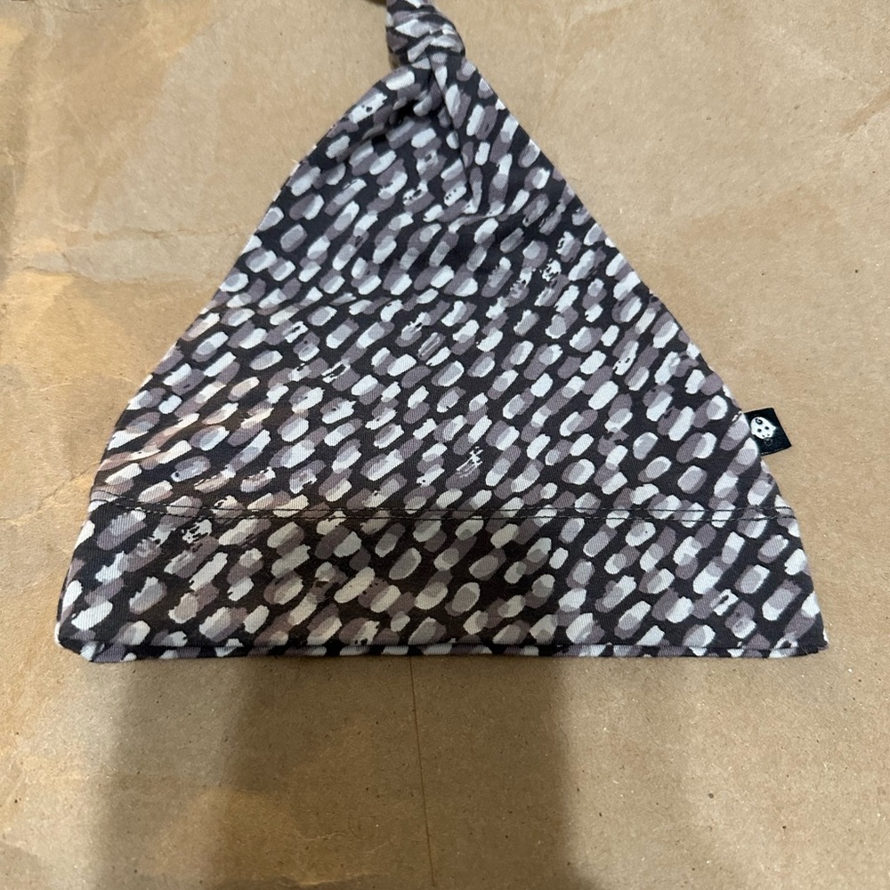 Sweet Bamboo Patterned Beanie knot Hat in Charcoal and Light Gray